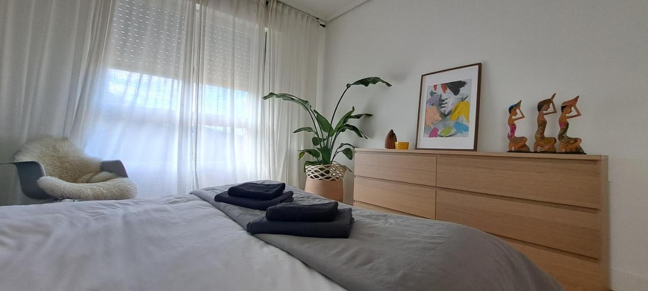Apartamento Con Suite, Zona De Trabajo Y Yoga Wifi Y Garaje Castro Urdiales Extérieur photo